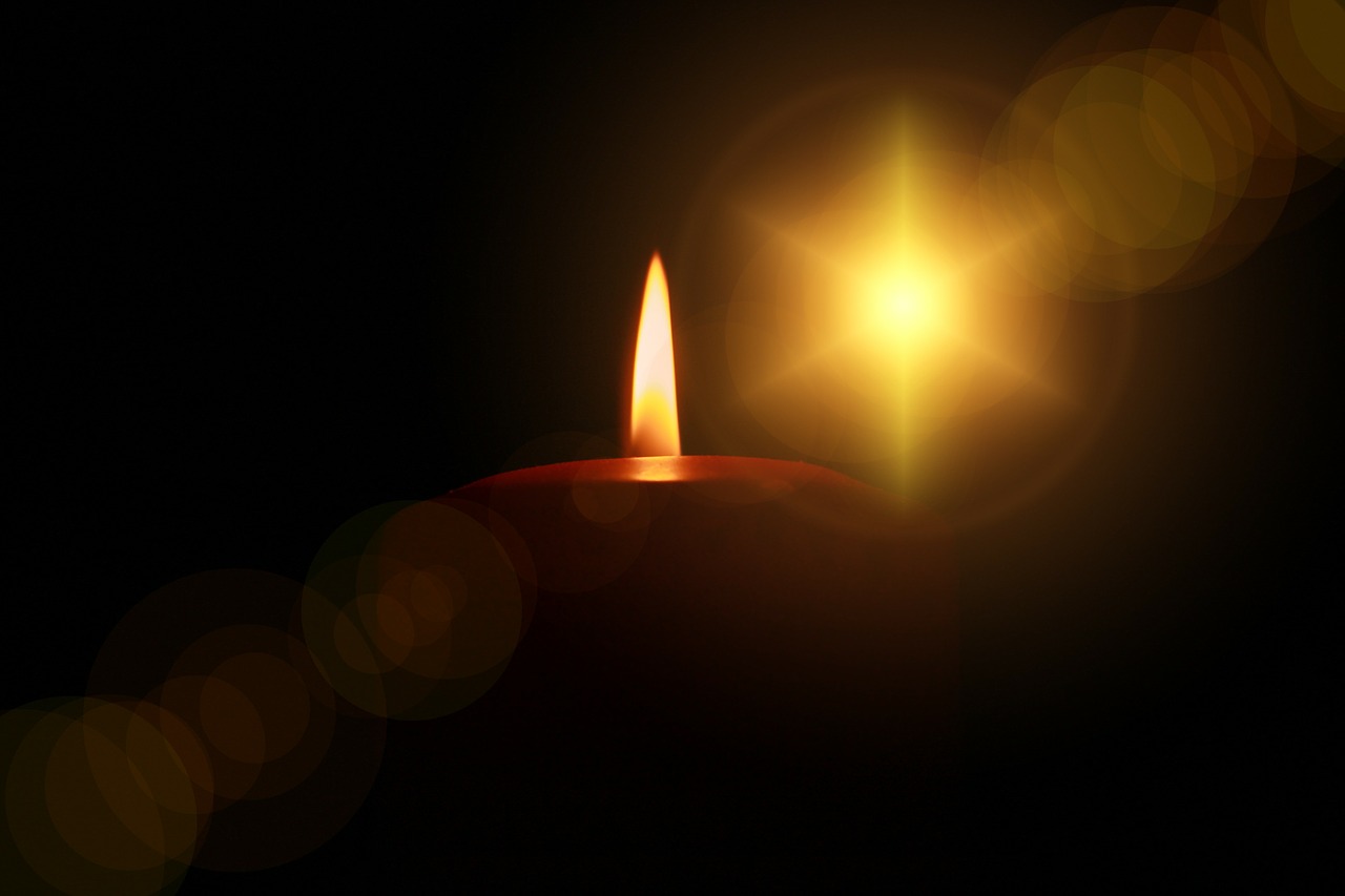 candle 64179 1280 Gerd Altmann Pixabay